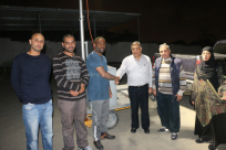  بالفيديو: ابتكار فريد - السيد يوسف ريحان يبتكر عربة لإنارة مقبرة طاسو في مدينة يافا